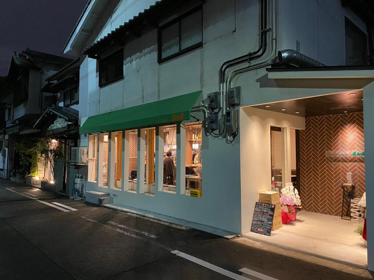Hotel Jungle Fun Fun Ōsaka Exterior foto