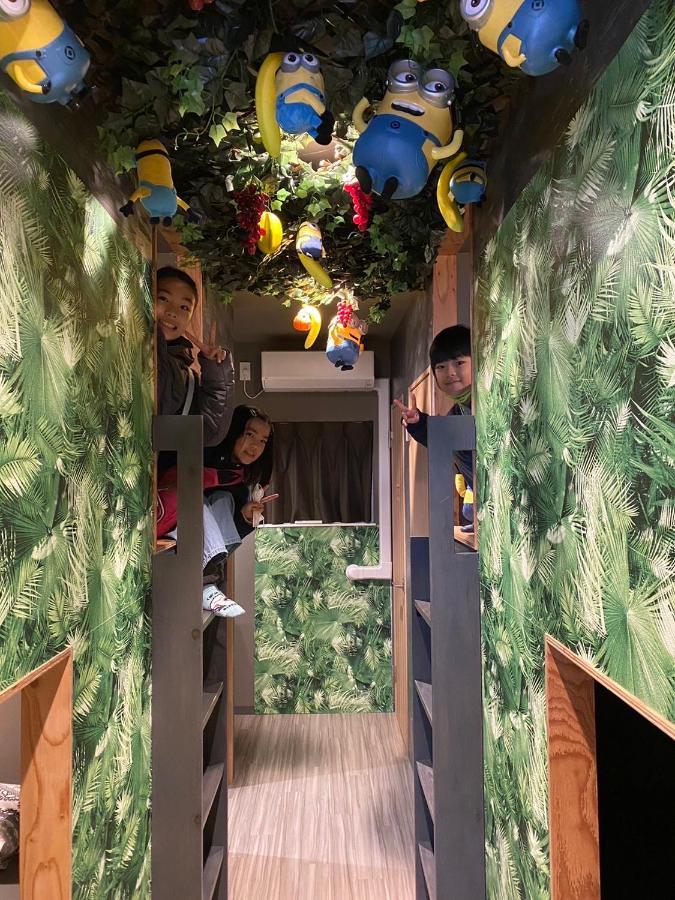 Hotel Jungle Fun Fun Ōsaka Exterior foto
