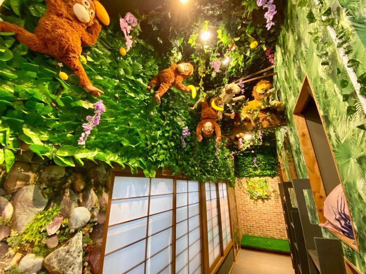 Hotel Jungle Fun Fun Ōsaka Exterior foto