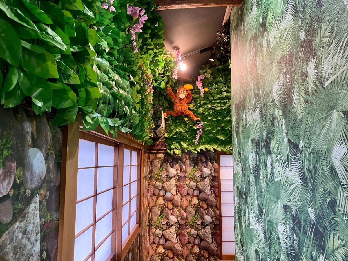 Hotel Jungle Fun Fun Ōsaka Exterior foto